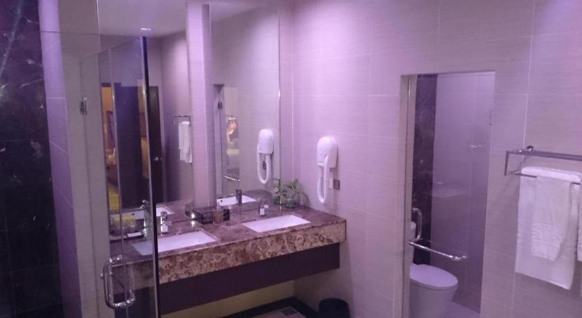 Hotel Aifa Labuan Buitenkant foto