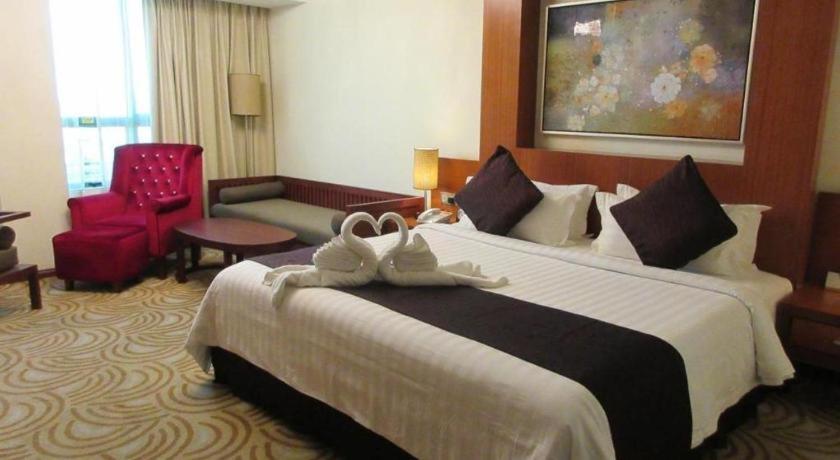 Hotel Aifa Labuan Buitenkant foto