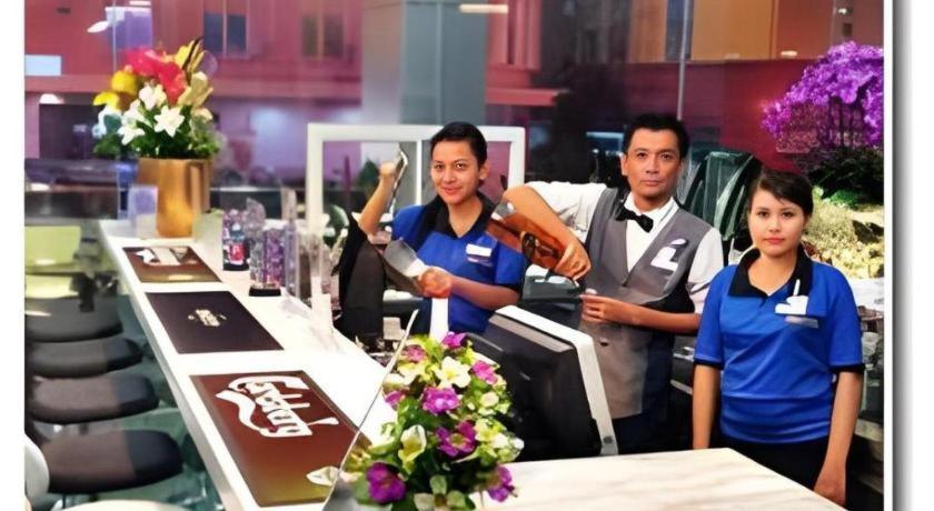Hotel Aifa Labuan Buitenkant foto