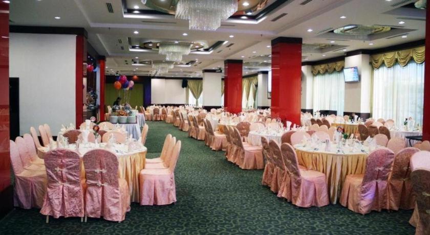 Hotel Aifa Labuan Buitenkant foto