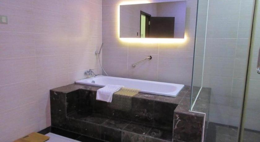 Hotel Aifa Labuan Buitenkant foto